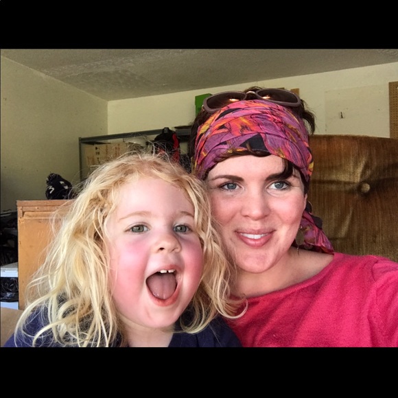 Meet your Posher, Monica - Picture 3 of 8